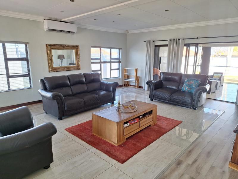 4 Bedroom Property for Sale in Flamwood North West